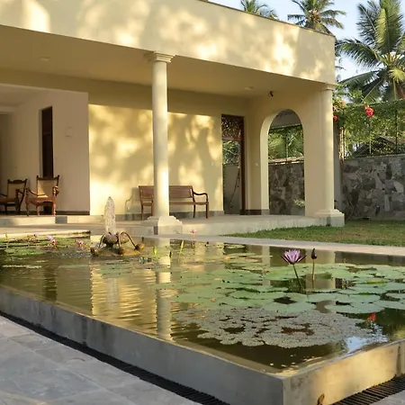 Khomba Lodge Tangalle Exterior photo