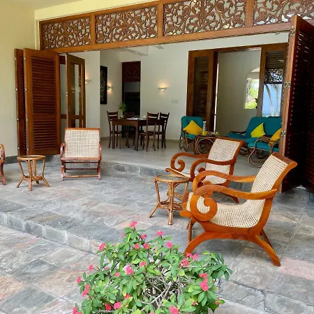 Khomba Lodge Tangalle Exterior photo