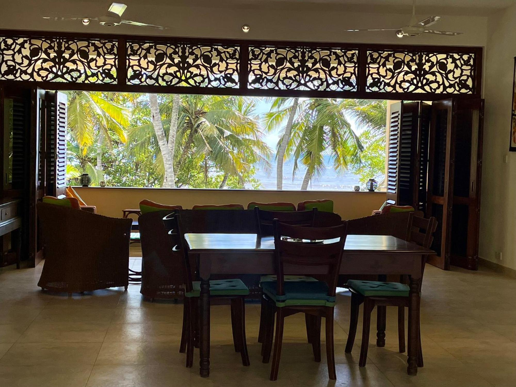 Khomba * Tangalle